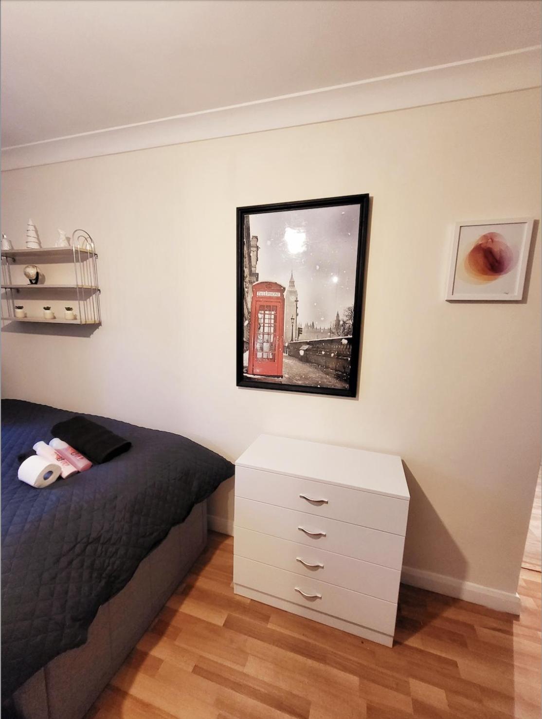 Huge And Affordable 3 Bedroom Flat In Hammersmith For 7 People With Welcome Breakfast لندن المظهر الخارجي الصورة