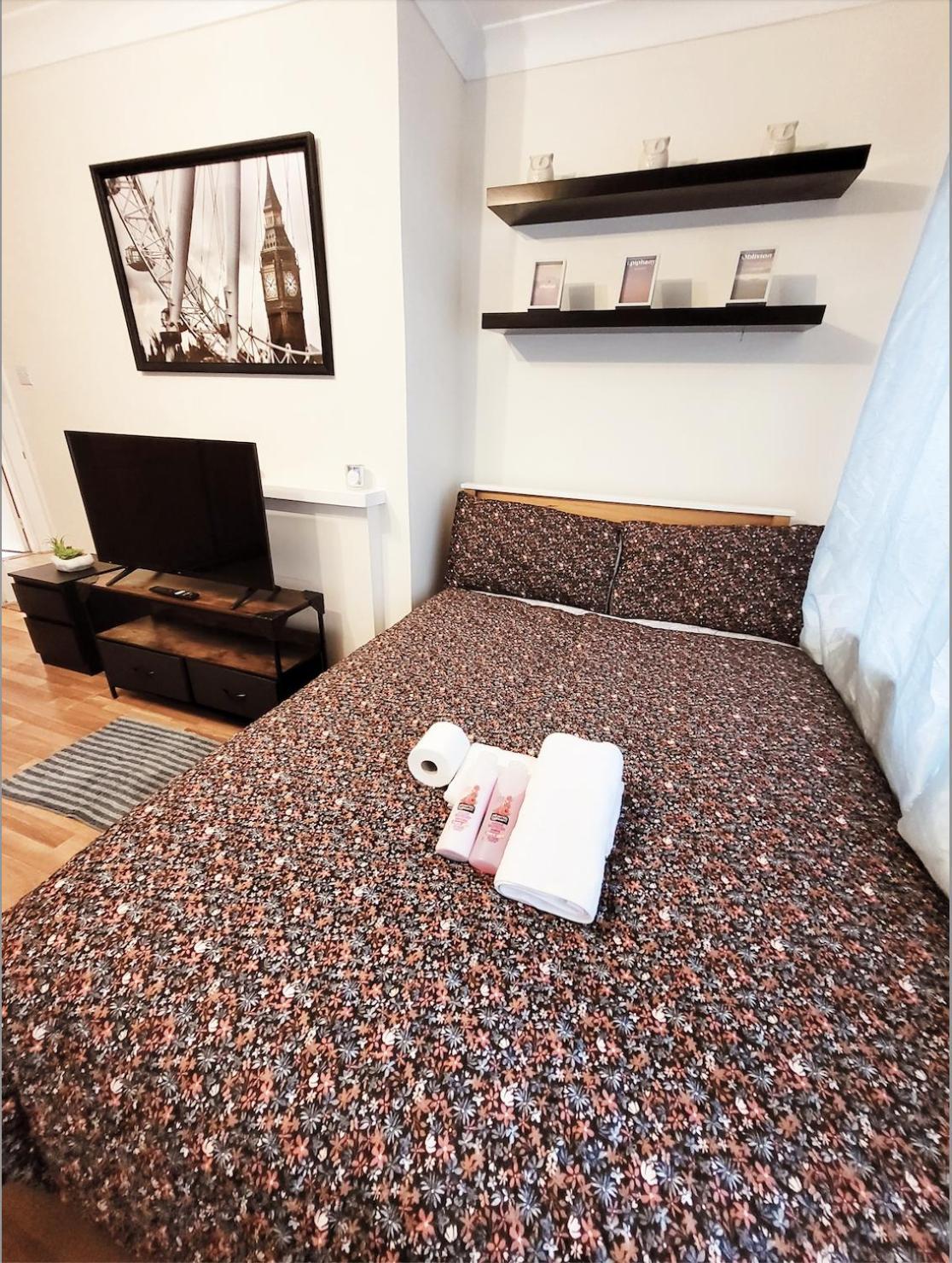 Huge And Affordable 3 Bedroom Flat In Hammersmith For 7 People With Welcome Breakfast لندن المظهر الخارجي الصورة