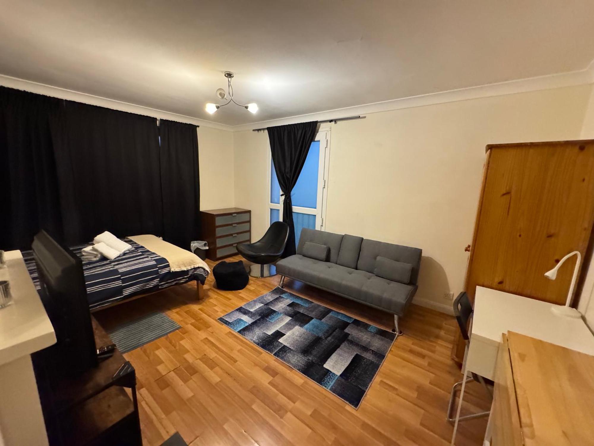 Huge And Affordable 3 Bedroom Flat In Hammersmith For 7 People With Welcome Breakfast لندن المظهر الخارجي الصورة
